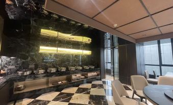 Haodi Hotel (Chongqing Huangnibang Light Rail Station)