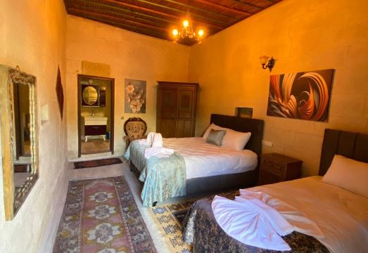 Pacha Cave House 썸네일