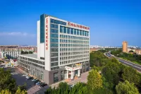 維也納國際酒店（威海榮成高鐵站店） 鄰近榮成市嶗山如意羣仙洞的酒店