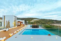 Ocean Haven - Hot Springs