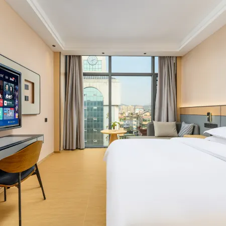 Night Lang Wisdom Hotel