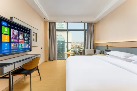 Night Lang Wisdom Hotel