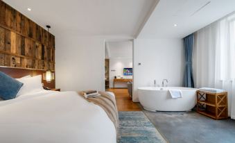 M28 Hotel