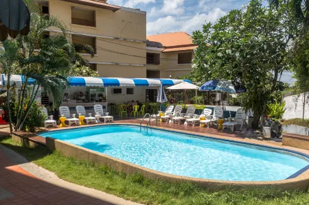 PorterHouse Beach Hotel