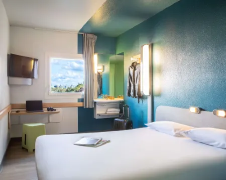 إيبيس بدجيت باريس بورت دي مونتمارتر فنادق في باريس