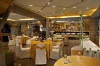 Coral Reef Hotel & Spa, Port Blair - Breakfast