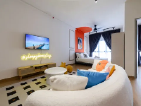 MayaBay Residence SplashMania Gamuda Cove Homestay by Sleepy Bear Hotel di Tanjung Dua Belas