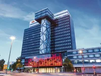 Riu Plaza Berlin Hoteles cerca de Estación de metro Westphalweg