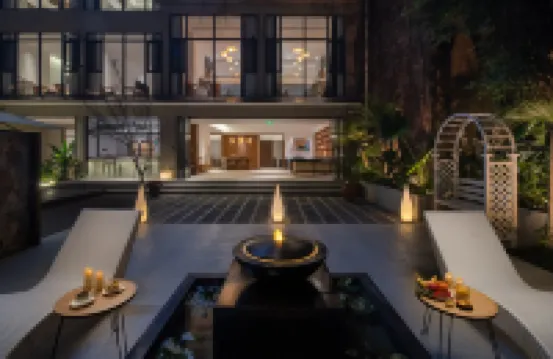 Serenity Tile Retreat Hotels near Tanzishi Wharf