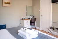 The Oyster Smack Inn