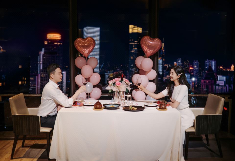 Nanjing Jinling Hotel의 뷔페 레스토랑 전경