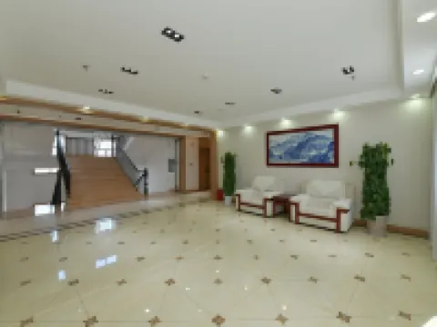 三和賓舍迎賓樓（臨清鉄道駅宛園観光地） 臨清のホテル