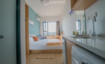 Yixinxi Movie Apartment (Jinma Road Subway Station)