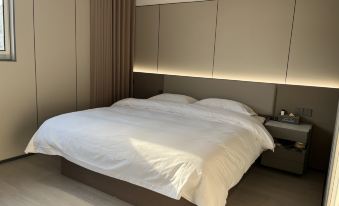 Longkou Zhaoren Business Hotel