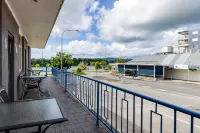 Innisfail Riverfront Motel Hotels in Bramston Beach