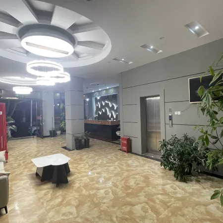 Nanzhang Auspicious Sign Business Hotel