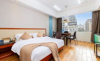 Haikou Riguang Coast Hotel (Meiyuan Road No.4 Middle School High School Branch)