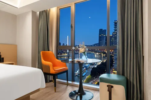 FORMONT High-Rise River View Hotel (Chongqing Hong Ya Dong Jiefangbei Pedestrian Street, Chongqing) - Hot Springs