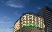 Holidays Express Hotel Hotels in Gazirat Mit Oqbah