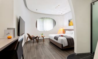 Yunyue Xingchen Hotel (Guiyang Huaxi Park Subway Station Guizhou University Huaxi South Campus)