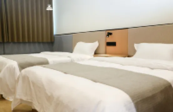 素棲民宿（情歌廣場溜溜城店）