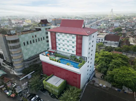 Grand Zuri Pekanbaru Отели в г. Senapelan