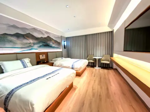 央科民宿 松潘（黄竜九寨高速鉄道駅）