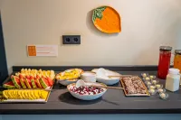 Casa Alhaja by Shiadu