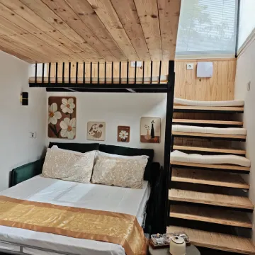 18 square meters duplex Hotels in Oeiras e Sao Juliao da Barra, Paco de Arcos e Caxias