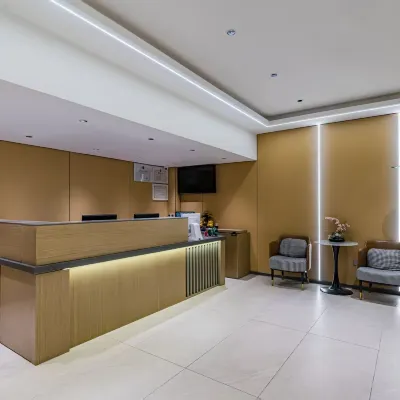 Dazheng Hotel (Beijing Zhongguancun Dazhongshi Metro Station Branch) Hotels near محطة بكين الشمالية