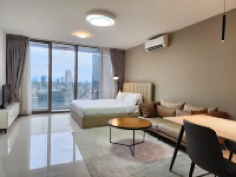 The Peak Service Apt By David