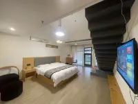 Lvtu Yasu Holiday Hotel (Wentang Gujing Spring Street Branch)