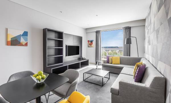 Studio M Arabian Plaza Hotel & Hotel Apartments