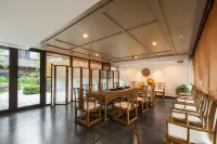 Swan Lake Resort Hotel - Gym