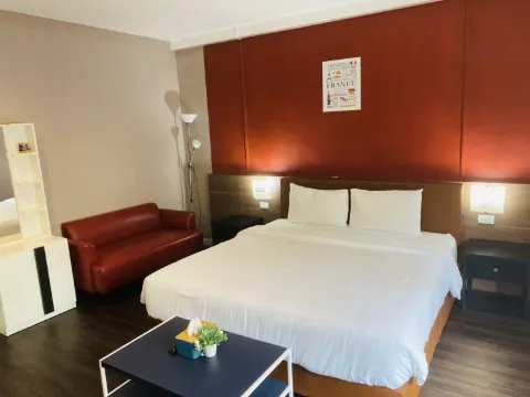 ดีลักซ์เตียงใหญ่พร้อมระเบียง