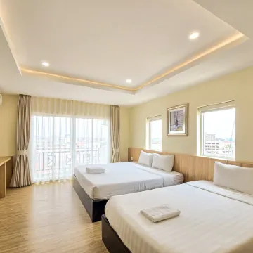 Douangchan Plaza Hotel Hotels near Lao Textile Museum