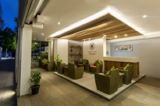 胡魯維拉海灘椰樹酒店