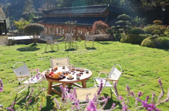 Hangzhou Linxi Shanshe Brookside Detached Villa (the Taihu Yuan) Hotels near Taihuyuan Scenic Area