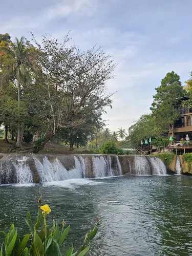 รูปภาพของระเบียงน้ำตก