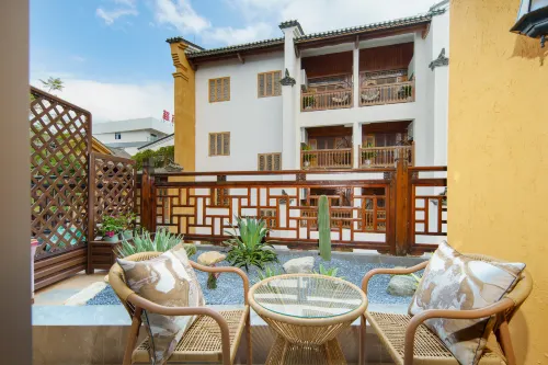 Zhuying Qinghui Resort Hotel - Airport Shuttle