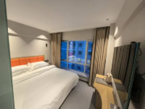 Yuexiang Hotel (Altay Museum Wanchi Plaza)