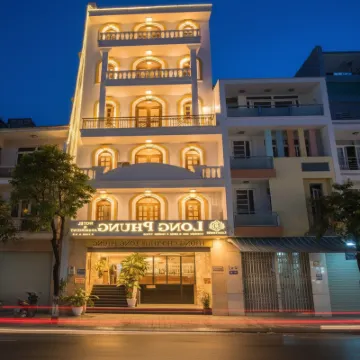 Collection O Long Phung Hotel Các khách sạn gần Quận 6