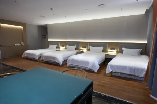 Dehui Sky City Business Hotel