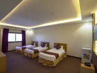 Mg Crown Hotel 2 Hotels near Quba