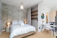 Petone City Studio with Outdoor Space - 3-Star