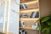 Aifeel Hotel Linjiang Municipal Government Jiangxin Island Park Branch - parking