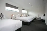 Podium Lodge