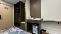 Yichun Jiayin Xinqian Hotel