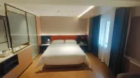 Lanmei Yiju Hotel (Wuqianshan Park Lanzhou Station)