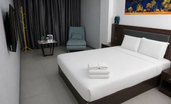 LUNA HOTEL